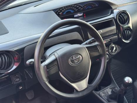 TOYOTA Etios Hatch 1.3 16V 4P FLEX X, Foto 11