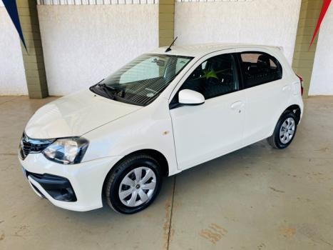 TOYOTA Etios Hatch 1.3 16V 4P FLEX X, Foto 3