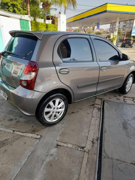 TOYOTA Etios Hatch 1.5 16V 4P FLEX X PLUS AUTOMTICO, Foto 4