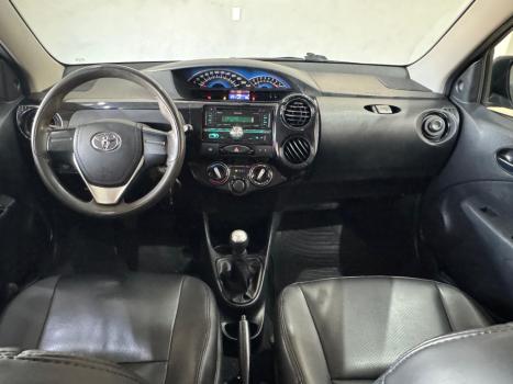 TOYOTA Etios Hatch 1.3 16V 4P FLEX, Foto 5