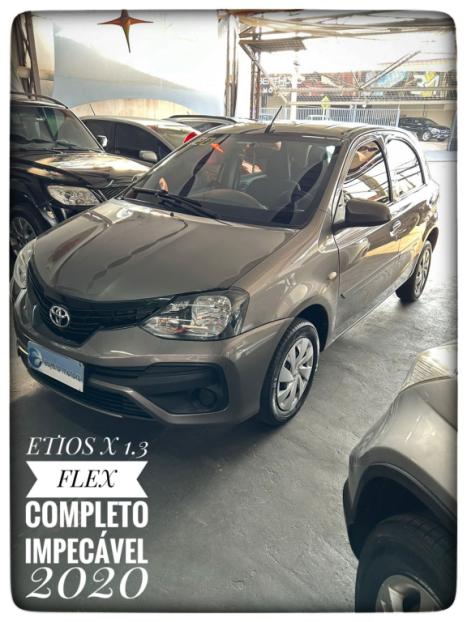 TOYOTA Etios Hatch 1.3 16V 4P FLEX X, Foto 2