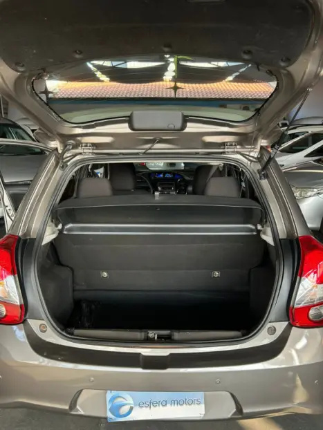 TOYOTA Etios Hatch 1.3 16V 4P FLEX X, Foto 12