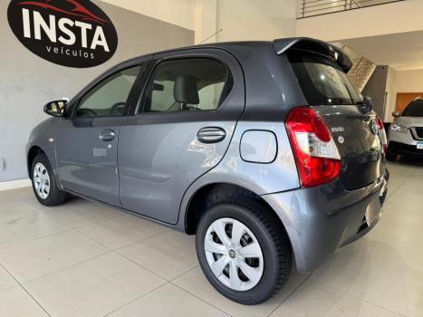 TOYOTA Etios Hatch 1.5 16V 4P FLEX XS, Foto 4
