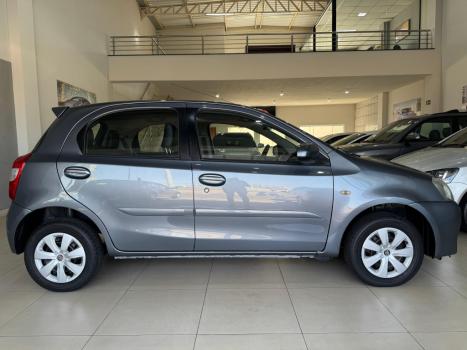 TOYOTA Etios Hatch 1.5 16V 4P FLEX XS, Foto 8