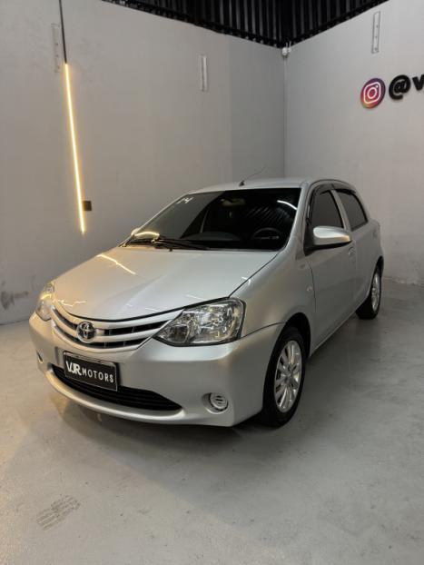 TOYOTA Etios Hatch 1.3 16V 4P FLEX X, Foto 3