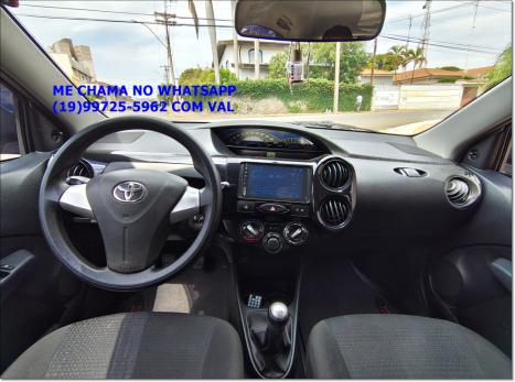TOYOTA Etios Hatch 1.3 16V 4P FLEX X, Foto 2
