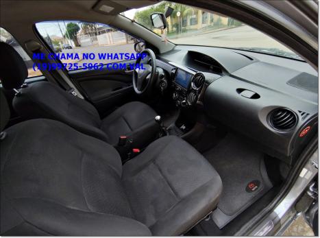 TOYOTA Etios Hatch 1.3 16V 4P FLEX X, Foto 4