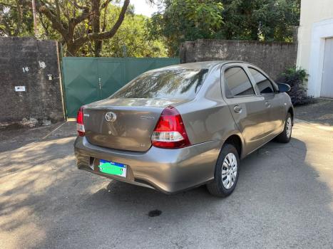 TOYOTA Etios Sedan 1.5 16V 4P FLEX XS, Foto 4