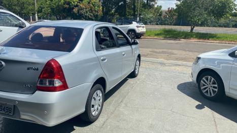 TOYOTA Etios Sedan 1.5 16V 4P FLEX XS AUTOMTICO, Foto 3