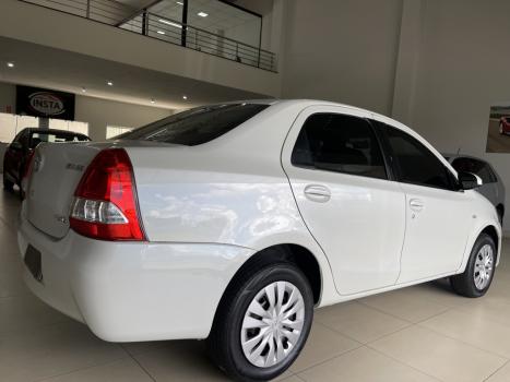 TOYOTA Etios Sedan 1.5 16V 4P FLEX XS, Foto 4