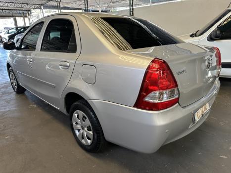 TOYOTA Etios Sedan 1.5 16V 4P FLEX X, Foto 2