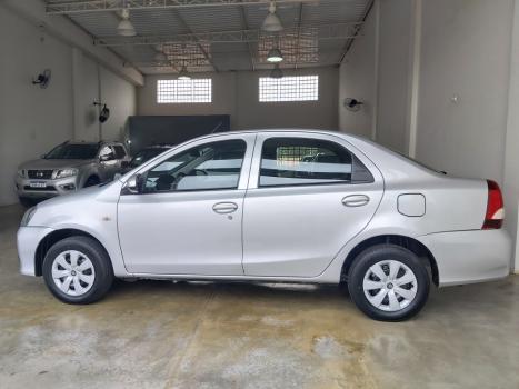 TOYOTA Etios Sedan 1.5 16V 4P FLEX X, Foto 2