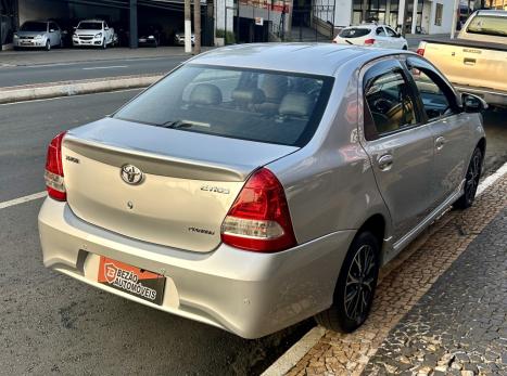 TOYOTA Etios Sedan 1.5 16V 4P FLEX PLATINUM AUTOMTICO, Foto 2