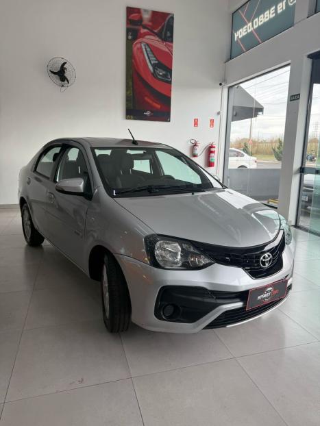 TOYOTA Etios Sedan 1.5 16V 4P FLEX X PLUS AUTOMTICO, Foto 3