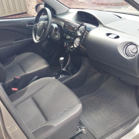 TOYOTA Etios Sedan 1.5 16V 4P FLEX X PLUS AUTOMTICO, Foto 8