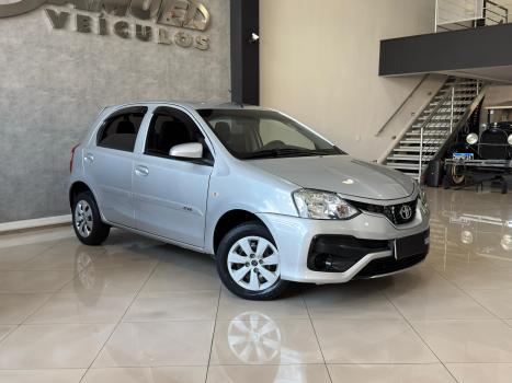 TOYOTA Etios Sedan 1.3 16V 4P FLEX X, Foto 2