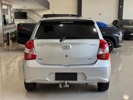 TOYOTA Etios Sedan 1.3 16V 4P FLEX X, Foto 4