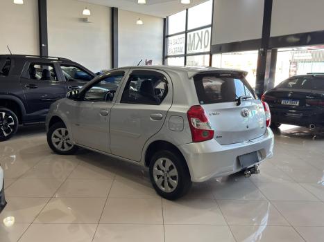 TOYOTA Etios Sedan 1.3 16V 4P FLEX X, Foto 5