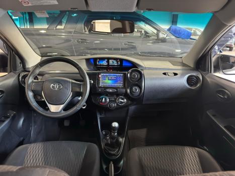 TOYOTA Etios Sedan 1.3 16V 4P FLEX X, Foto 9