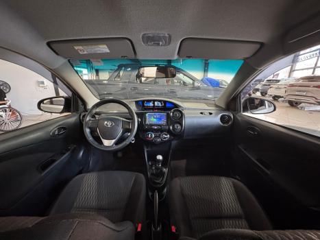 TOYOTA Etios Sedan 1.3 16V 4P FLEX X, Foto 10