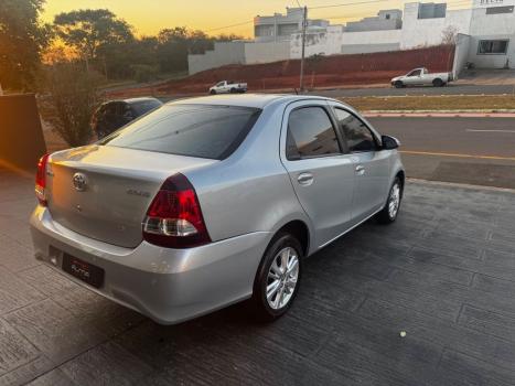 TOYOTA Etios Sedan 1.5 16V 4P FLEX X PLUS AUTOMTICO, Foto 4