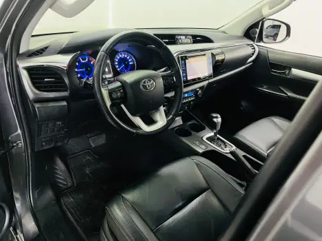 TOYOTA Hilux , Foto 3