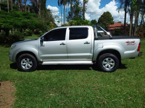 TOYOTA Hilux Caminhonete 3.0 4P 4X4 SRV TURBO DIESEL CABINE DUPLA AUTOMTICO, Foto 5