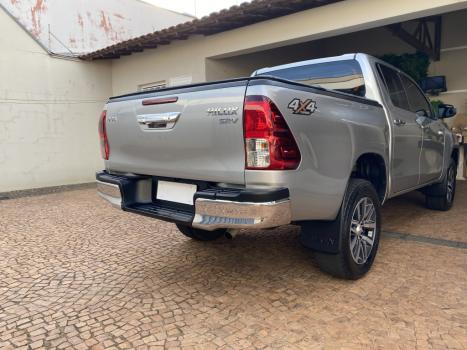 TOYOTA Hilux Caminhonete 2.8 16V SRV 4X4 DIESEL CABINE DUPLA AUTOMTICO, Foto 1