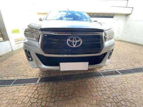 TOYOTA Hilux Caminhonete 2.8 16V SRV 4X4 DIESEL CABINE DUPLA AUTOMTICO, Foto 4