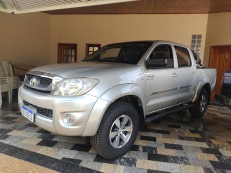 TOYOTA Hilux Caminhonete 2.7 16V 4P SR CABINE DUPLA AUTOMTICO, Foto 1