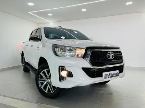 TOYOTA Hilux Caminhonete 2.7 16V 4P SRV FLEX 4X4  CABINE DUPLA AUTOMTICO, Foto 15