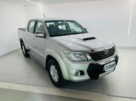 TOYOTA Hilux Caminhonete 3.0 4P 4X4 SRV TURBO DIESEL CABINE DUPLA, Foto 1