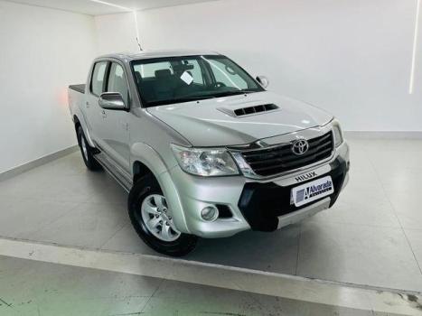 TOYOTA Hilux Caminhonete 3.0 4P 4X4 SRV TURBO DIESEL CABINE DUPLA, Foto 16