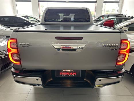 TOYOTA Hilux Caminhonete 2.8 16V SRX LIMITED 4X4 TURBO DIESEL CABINE DUPLA AUTOMTICO, Foto 9