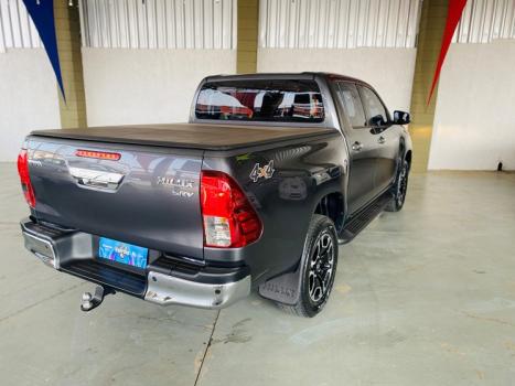 TOYOTA Hilux Caminhonete 2.8 16V SRV 4X4 DIESEL CABINE DUPLA AUTOMTICO, Foto 9