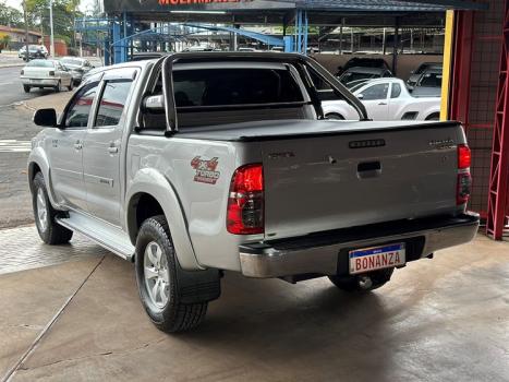 TOYOTA Hilux Caminhonete 3.0 16V 4P 4X4 SRV TURBO DIESEL CABINE DUPLA AUTOMTICO, Foto 4