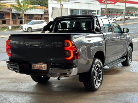 TOYOTA Hilux Caminhonete 2.8 16V SRX 4X4 DIESEL CABINE DUPLA AUTOMTICO, Foto 6