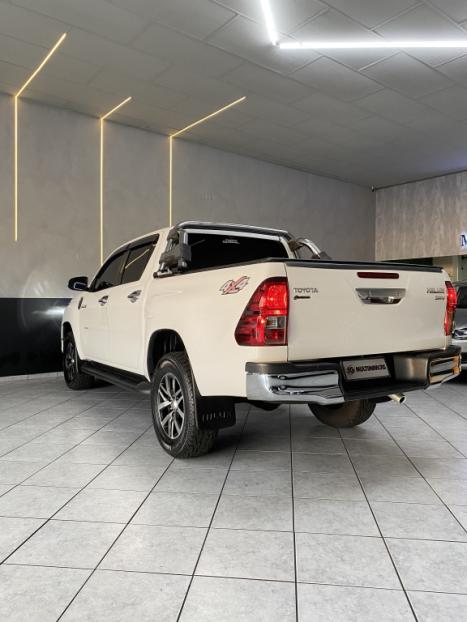 TOYOTA Hilux Caminhonete 2.8 16V SRV 4X4 DIESEL CABINE DUPLA AUTOMTICO, Foto 5