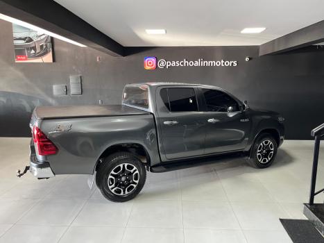 TOYOTA Hilux Caminhonete 2.8 16V SRV 4X4 DIESEL CABINE DUPLA AUTOMTICO, Foto 4