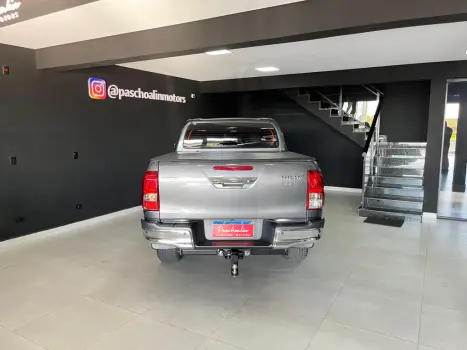 TOYOTA Hilux Caminhonete 2.8 16V SRV 4X4 DIESEL CABINE DUPLA AUTOMTICO, Foto 6