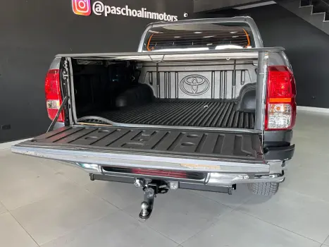 TOYOTA Hilux Caminhonete 2.8 16V SRV 4X4 DIESEL CABINE DUPLA AUTOMTICO, Foto 8