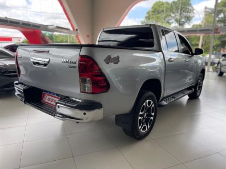 TOYOTA Hilux Caminhonete 2.8 16V SRV 4X4 DIESEL CABINE DUPLA AUTOMTICO, Foto 6