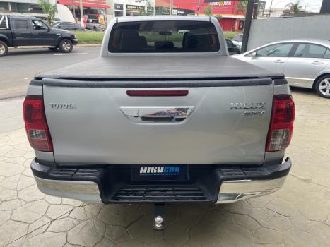 TOYOTA Hilux Caminhonete 2.8 16V SRX 4X4 DIESEL CABINE DUPLA AUTOMTICO, Foto 4