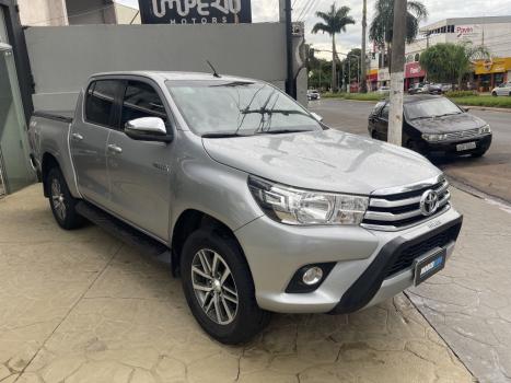 TOYOTA Hilux Caminhonete 2.8 16V SRX 4X4 DIESEL CABINE DUPLA AUTOMTICO, Foto 6