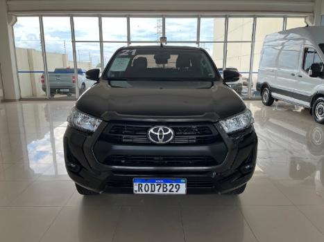 TOYOTA Hilux Caminhonete 2.8 16V 4P SR 4X4 DIESEL CABINE DUPLA AUTOMTICO, Foto 2