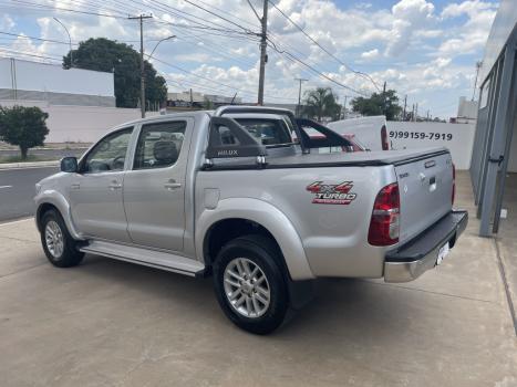 TOYOTA Hilux Caminhonete 3.0 4P 4X4 SRV TURBO DIESEL TOP CABINE DUPLA AUTOMTICO, Foto 5