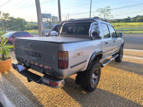 TOYOTA Hilux Caminhonete 3.0 4P 4X4 DIESEL CABINE DUPLA, Foto 5