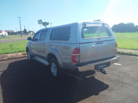 TOYOTA Hilux Caminhonete 2.7 16V 4P SRV FLEX 4X4  CABINE DUPLA AUTOMTICO, Foto 9