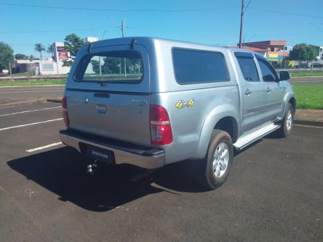 TOYOTA Hilux Caminhonete 2.7 16V 4P SRV FLEX 4X4  CABINE DUPLA AUTOMTICO, Foto 11