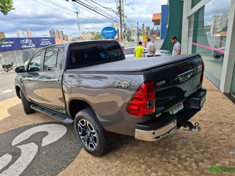 TOYOTA Hilux Caminhonete 2.8 16V SRV 4X4 DIESEL CABINE DUPLA AUTOMTICO, Foto 9